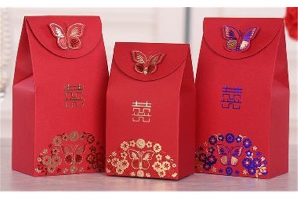 喜糖包装盒怎么包