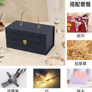 丝巾如何包装红酒礼物