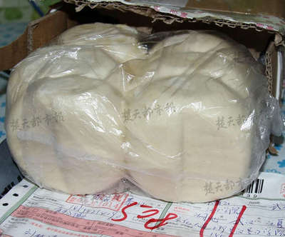 带包装的馒头