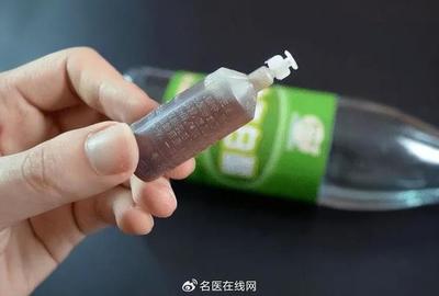 藿香正气水的外包装
